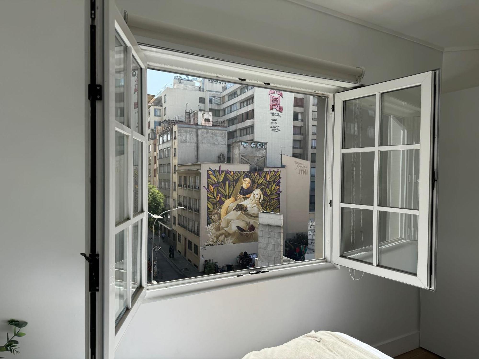Hom I Inmejorable En El Centro De Apartamento
