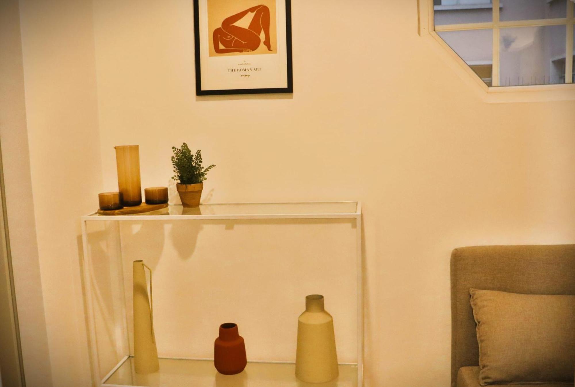 Hom I Inmejorable En El Centro De Apartamento *
