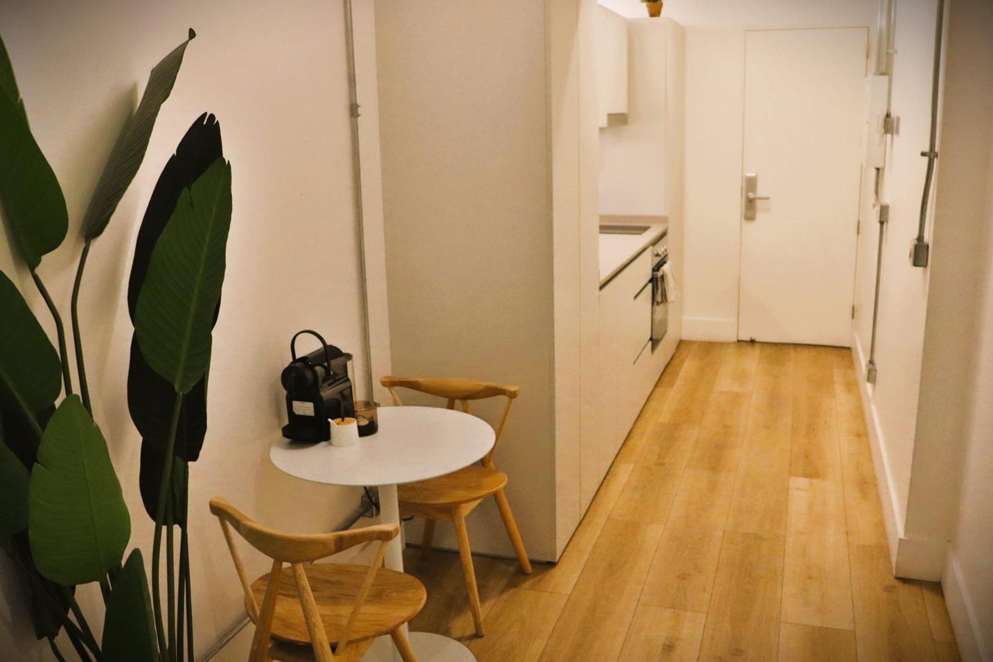 Hom I Inmejorable En El Centro De Apartamento Santiago